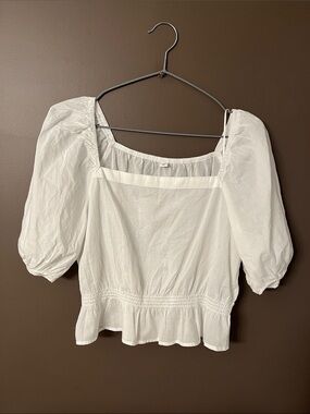 Uniqlo 100% cotton small cropped White Puff-Sleeve Square Neck Peasant Blouse
